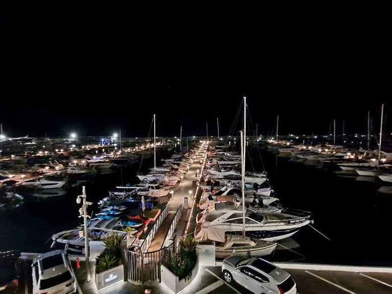 Apartment for Sale in Puerto Banús, Malaga 2