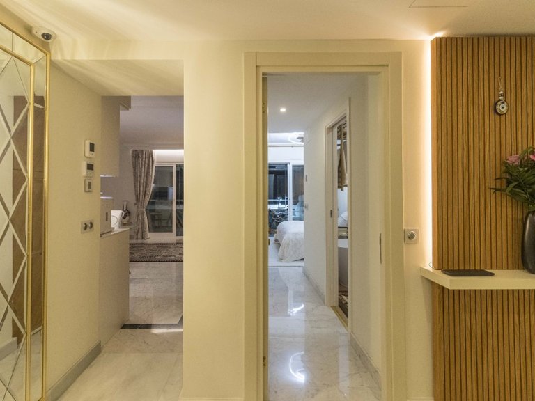 Apartment for Sale in Puerto Banús, Malaga 15