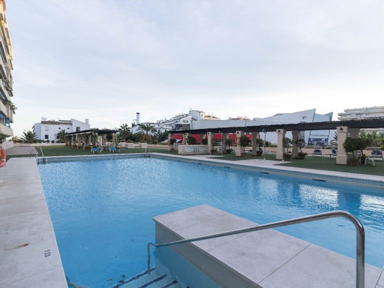Apartment for Sale in Puerto Banús, Malaga 16