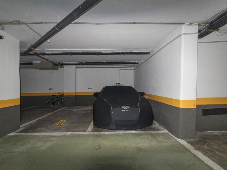 Apartment for Sale in Puerto Banús, Malaga 19