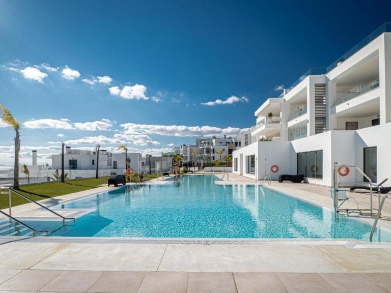 Apartment for Sale in La Alcaidesa, Malaga 4