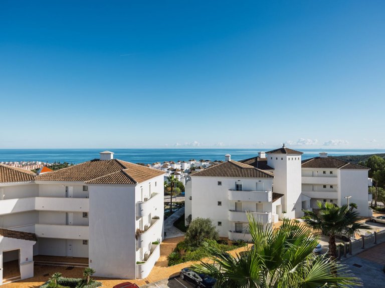 Apartment for Sale in La Duquesa, Malaga 5