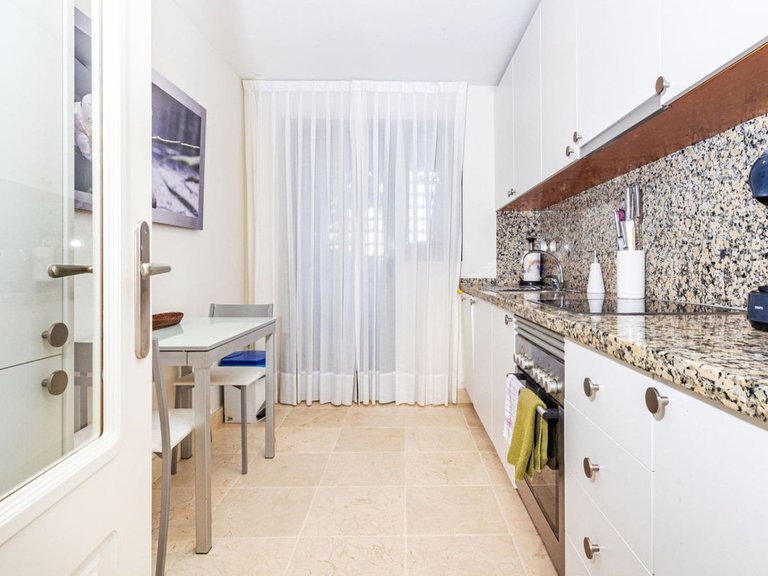 Apartment for Sale in Benahavís, Malaga 10