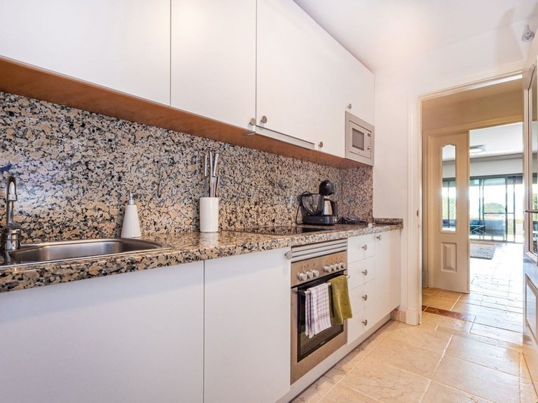 Apartment for Sale in Benahavís, Malaga 9
