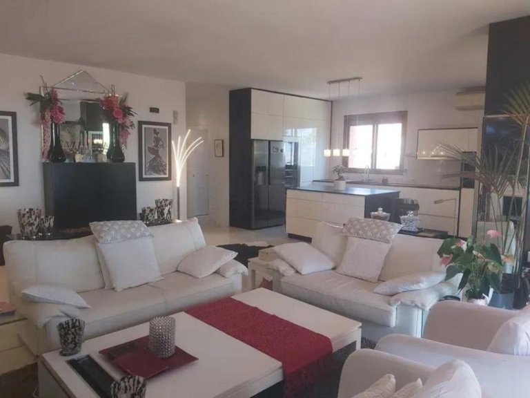 Apartment for Sale in Marbella, Malaga 12