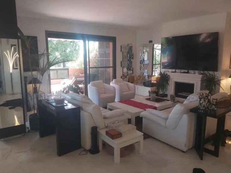 Apartment for Sale in Marbella, Malaga 2
