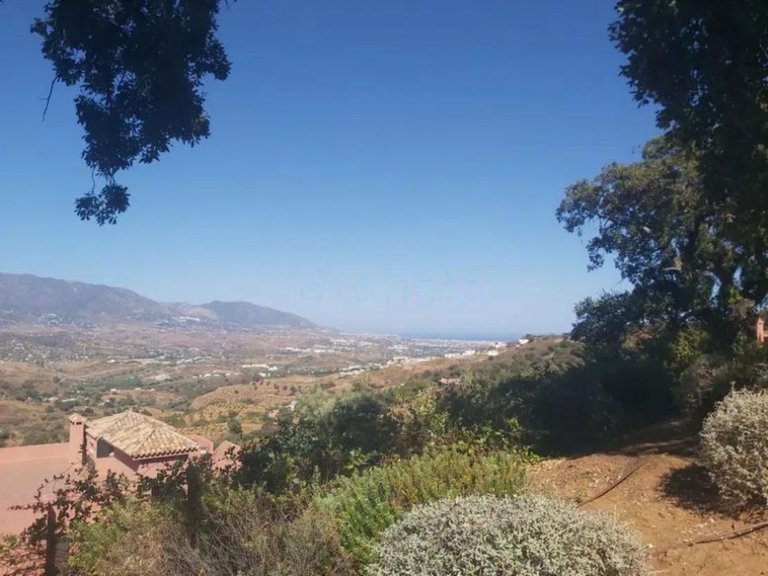 Apartment for Sale in Marbella, Malaga 24