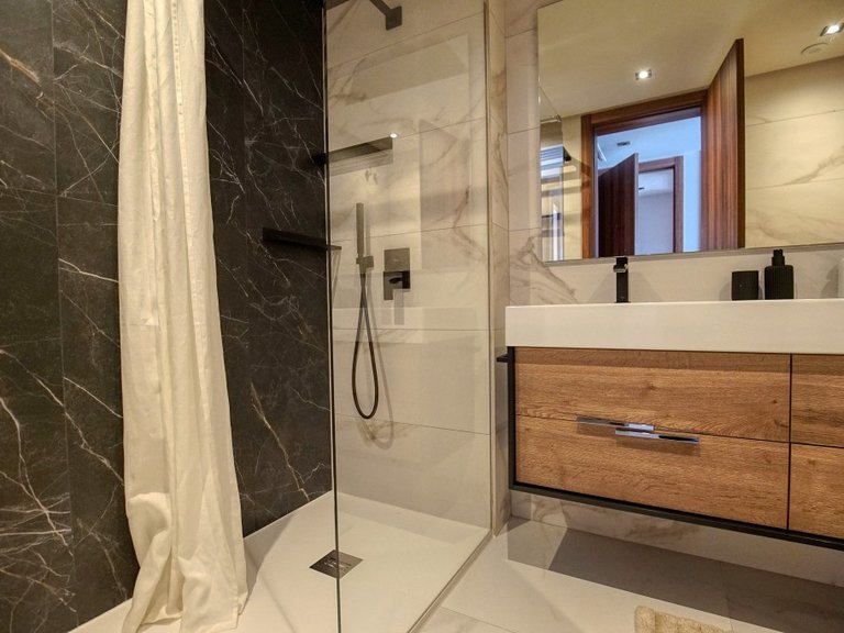 Apartment for Sale in San Pedro De Alcántara, Malaga 17