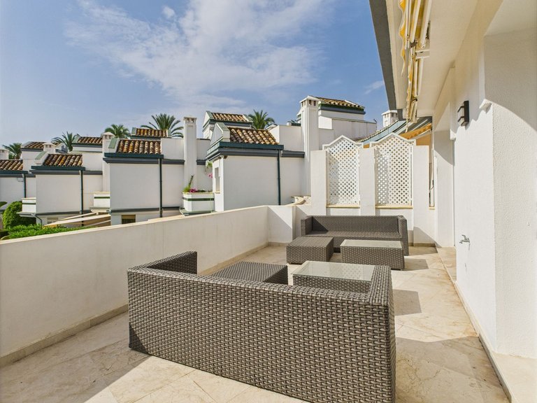 Apartment for  in Estepona, Malaga 17