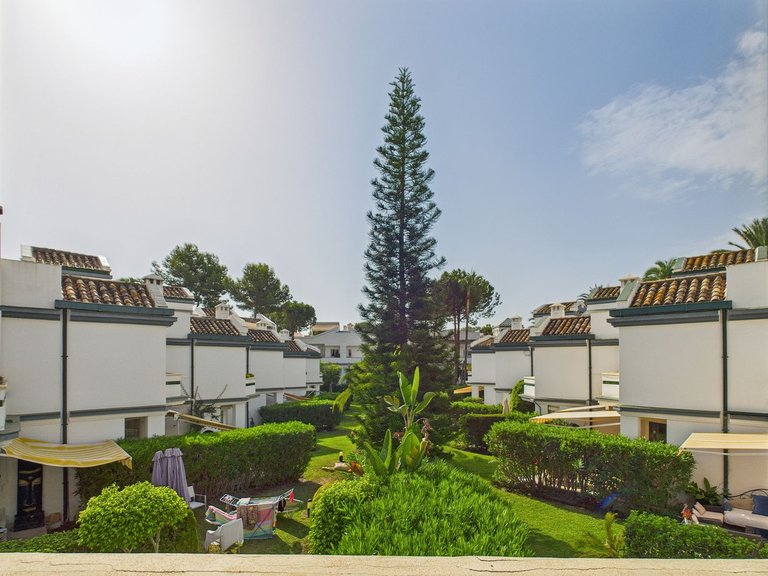 Apartment for  in Estepona, Malaga 19