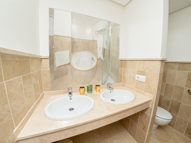 Town House for Sale in Costa del Sol Nagüeles, Malaga 30