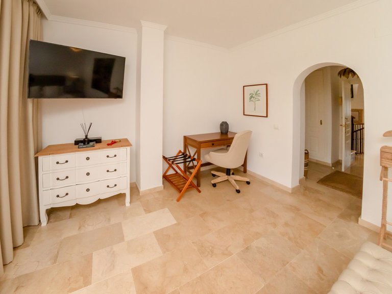 Town House for Sale in Costa del Sol Nagüeles, Malaga 33