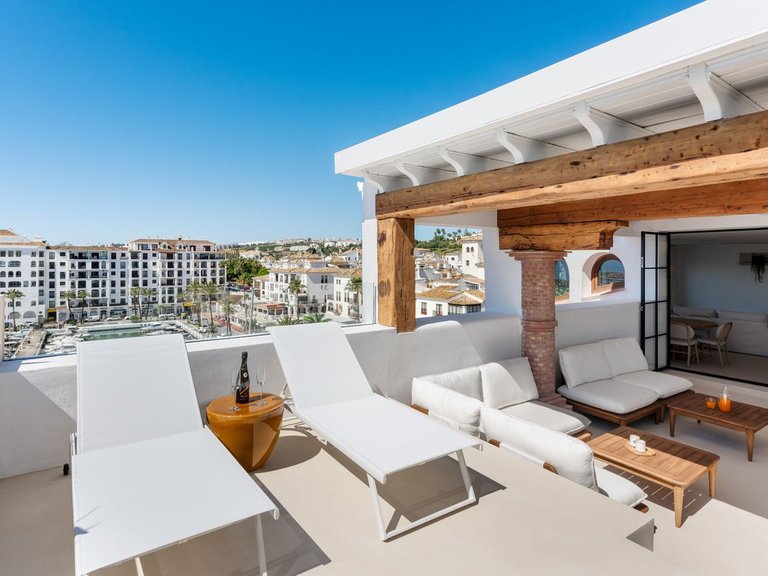 Apartment for Sale in La Duquesa, Malaga 2