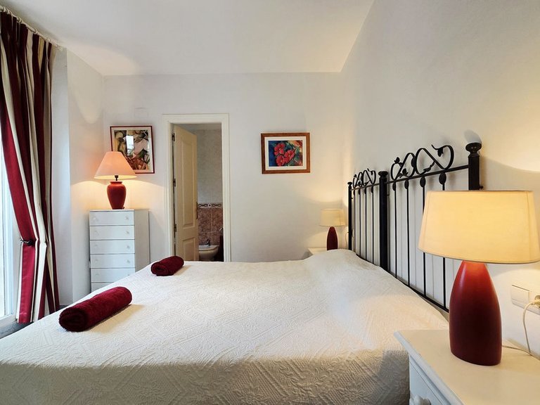 Apartment for Sale in Nueva Andalucía, Malaga 13