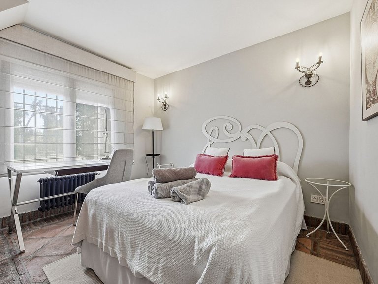 Villa for Sale in Las Chapas, Malaga 16