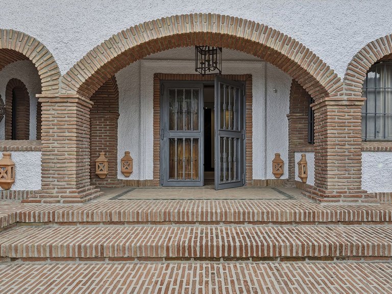 Villa for Sale in Las Chapas, Malaga 20