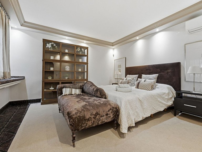 Villa for Sale in Las Chapas, Malaga 24