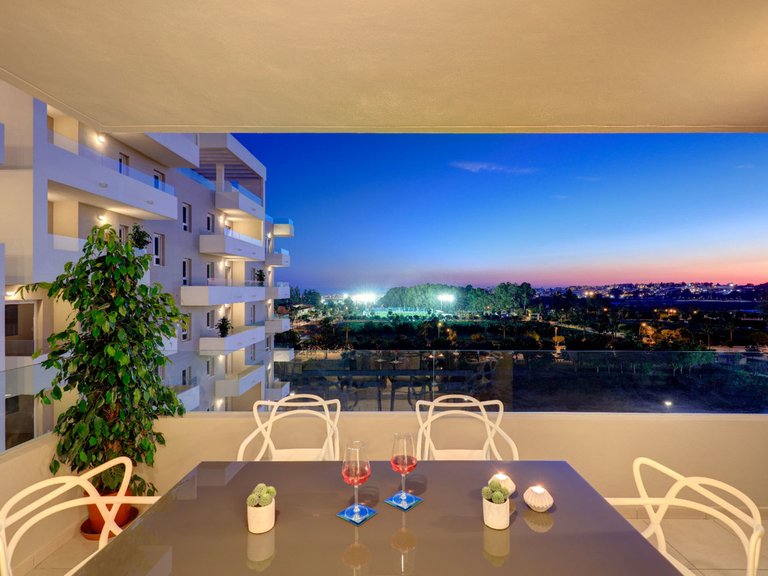 Apartment for  in Nueva Andalucía, Malaga 4