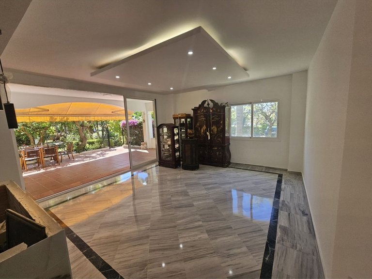 Apartment for Sale in Marbella, Malaga 18