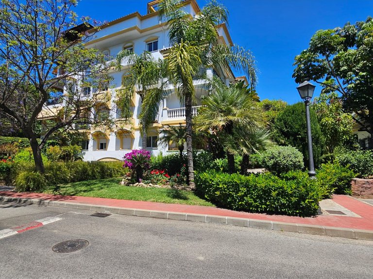 Apartment for Sale in Marbella, Malaga 22