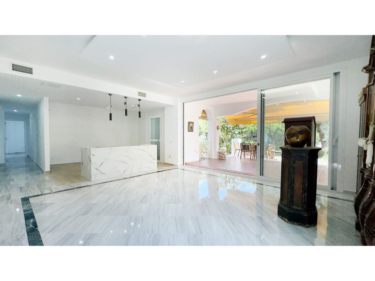 Apartment for Sale in Marbella, Malaga 4
