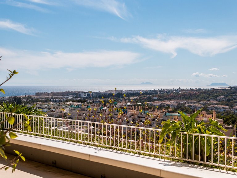 Apartment for Sale in The Golden Mile, Malaga 8