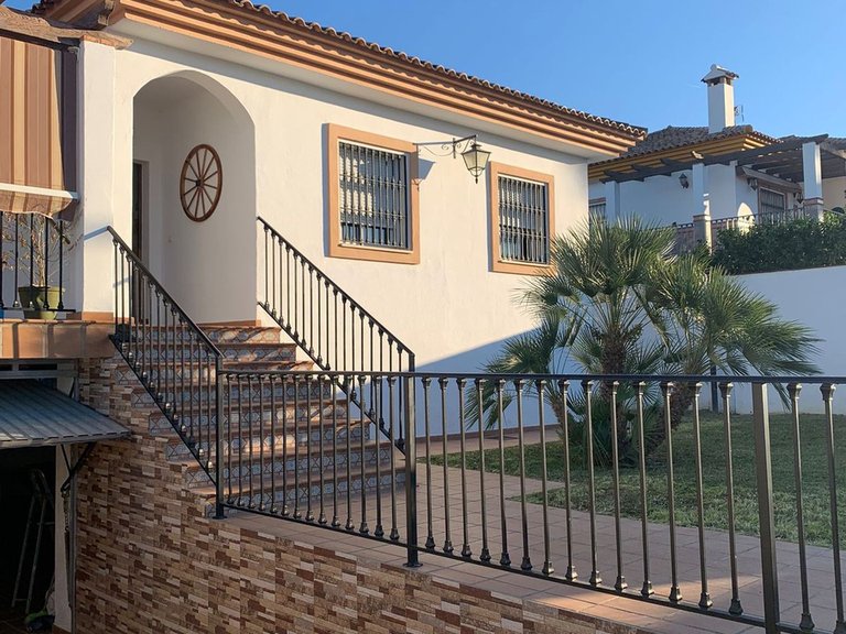 Villa for Sale in Alhaurín De La Torre, Malaga 25