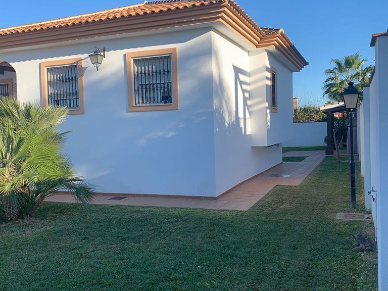Villa for Sale in Alhaurín De La Torre, Malaga 28