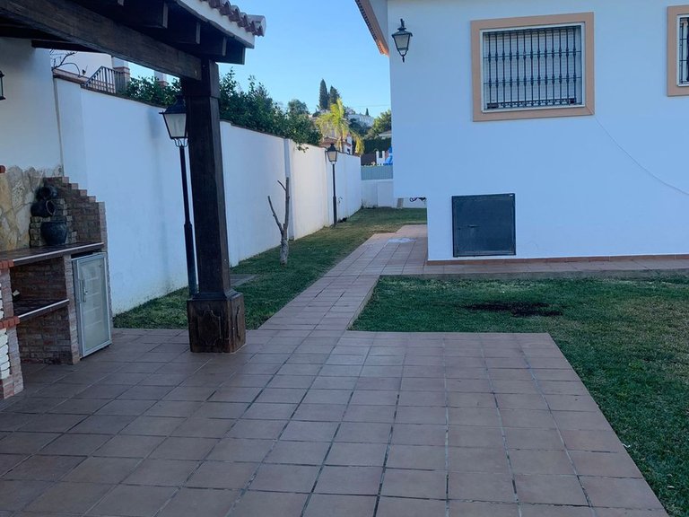 Villa for Sale in Alhaurín De La Torre, Malaga 30