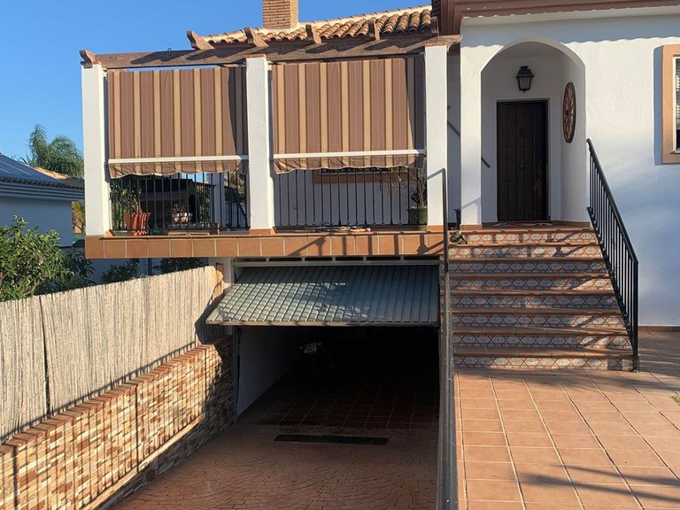 Villa for Sale in Alhaurín De La Torre, Malaga 31