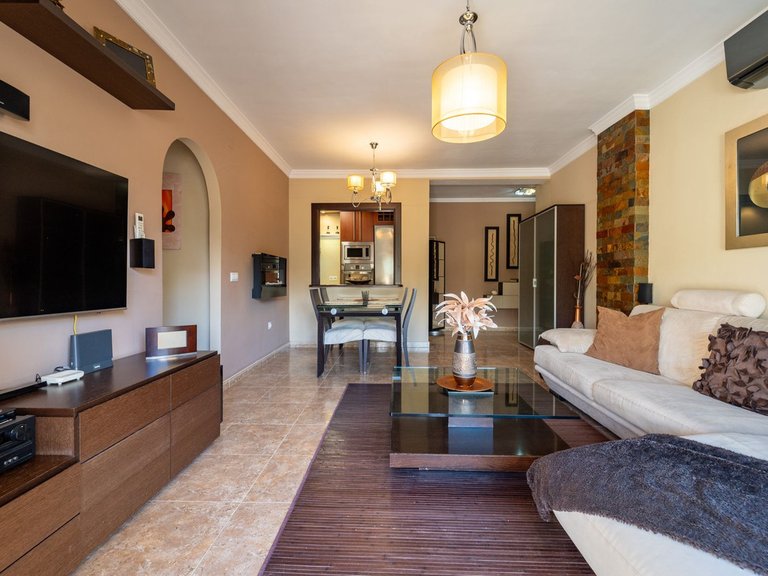 Apartment for Sale in Arroyo De La Miel, Malaga 19