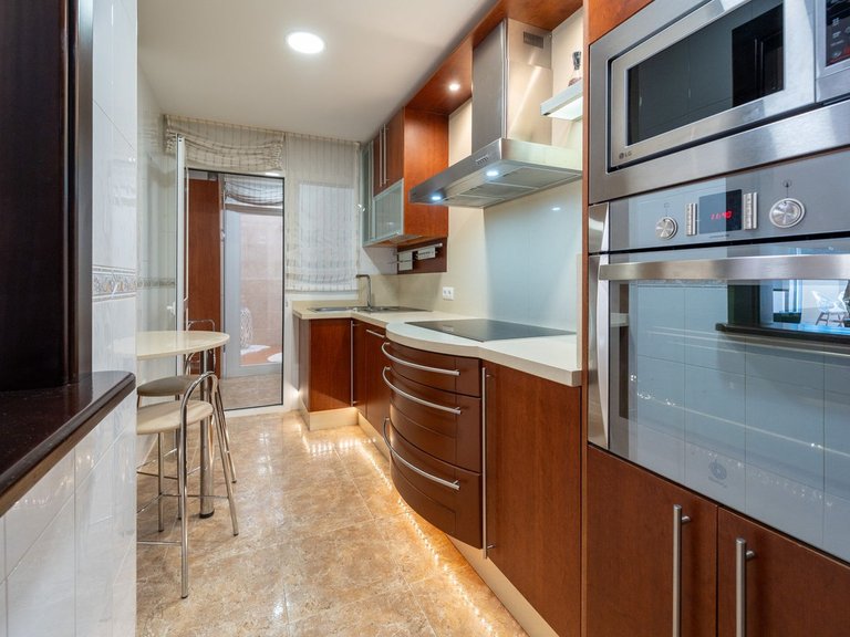 Apartment for Sale in Arroyo De La Miel, Malaga 26