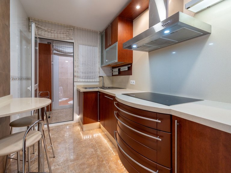 Apartment for Sale in Arroyo De La Miel, Malaga 27