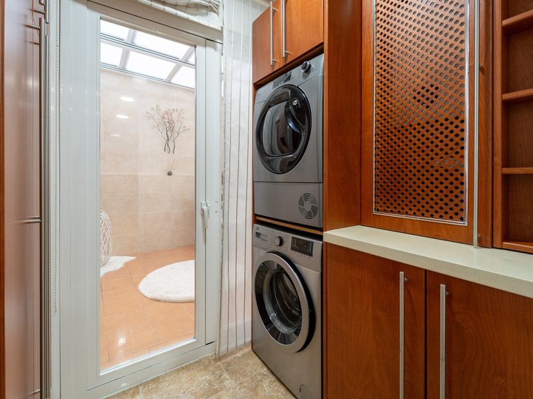 Apartment for Sale in Arroyo De La Miel, Malaga 31