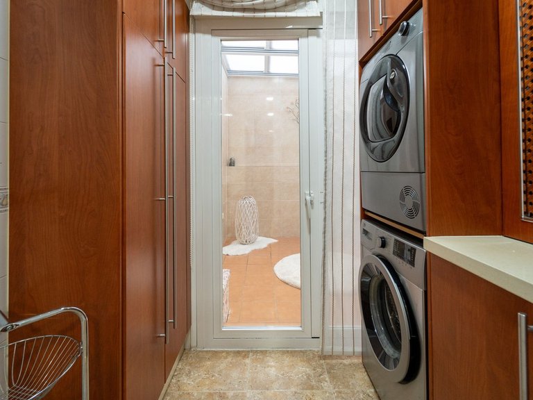 Apartment for Sale in Arroyo De La Miel, Malaga 32