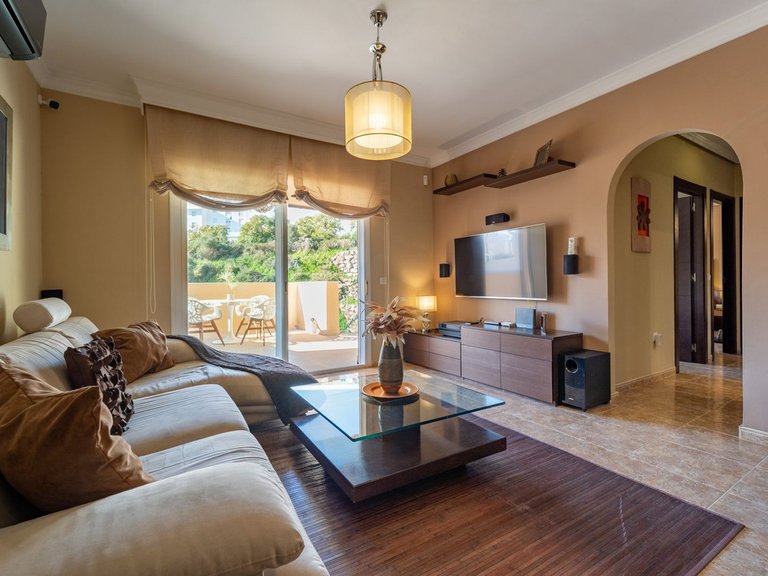 Apartment for Sale in Arroyo De La Miel, Malaga 6