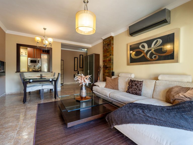 Apartment for Sale in Arroyo De La Miel, Malaga 8