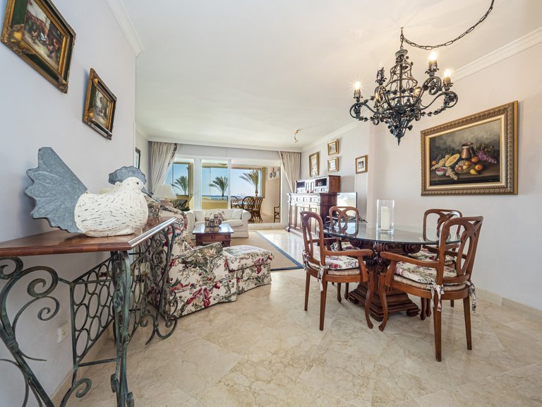 Apartment for Sale in Puerto Banús, Malaga 11