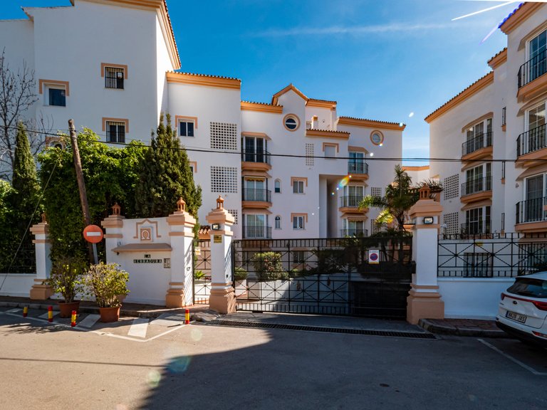 Apartment for Sale in Puerto Banús, Malaga 41