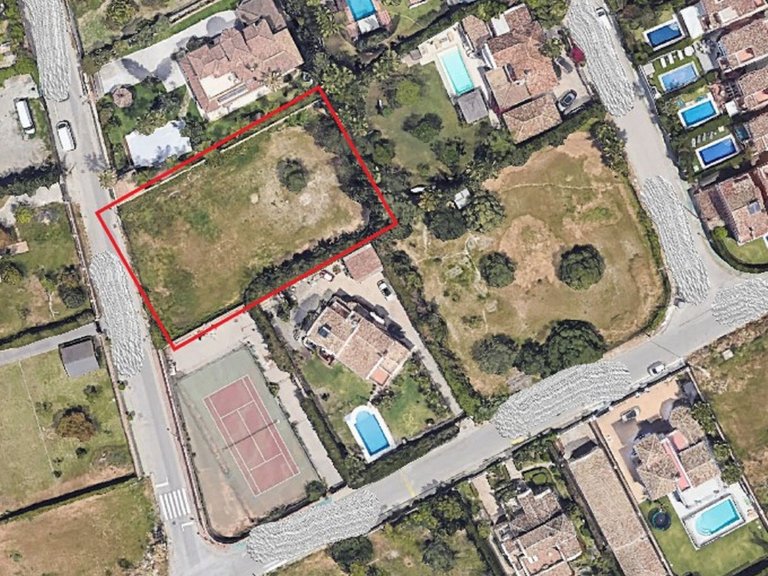 Plot for Sale in Bel Air, Malaga 2