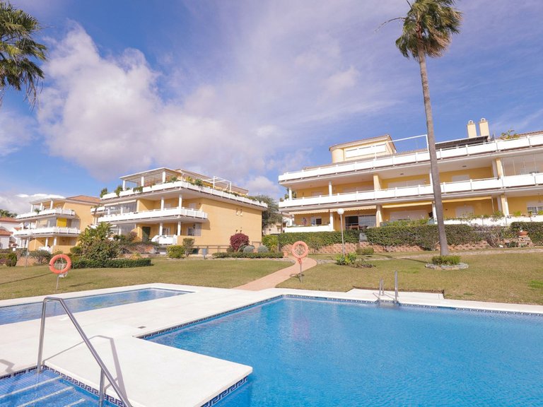 Apartment for Sale in Cabopino, Malaga 1