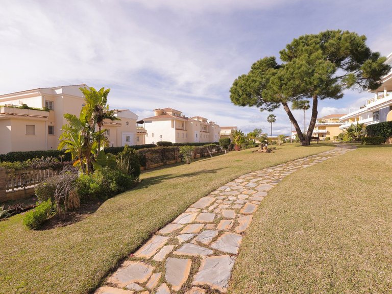 Apartment for Sale in Cabopino, Malaga 37