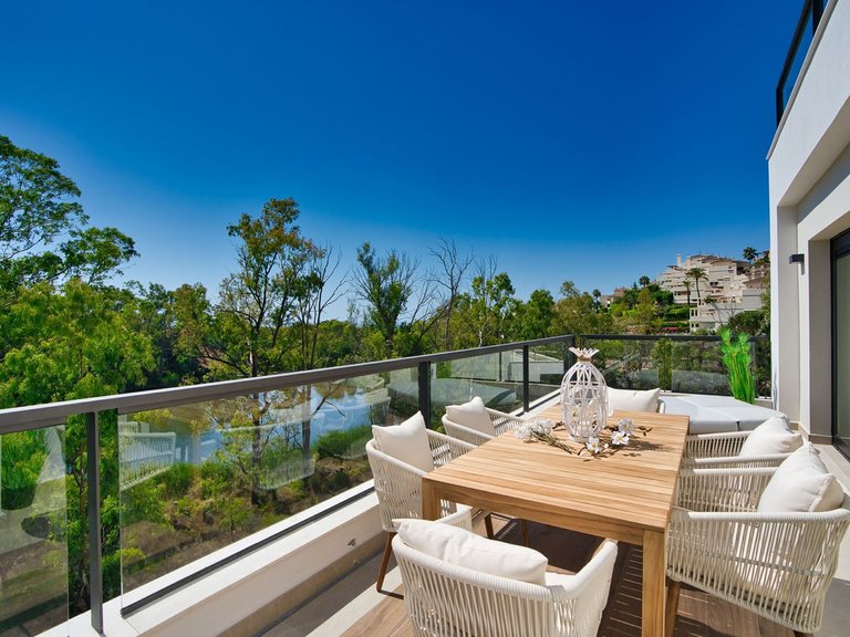 Penthouse for Sale in Marbella, Malaga 18