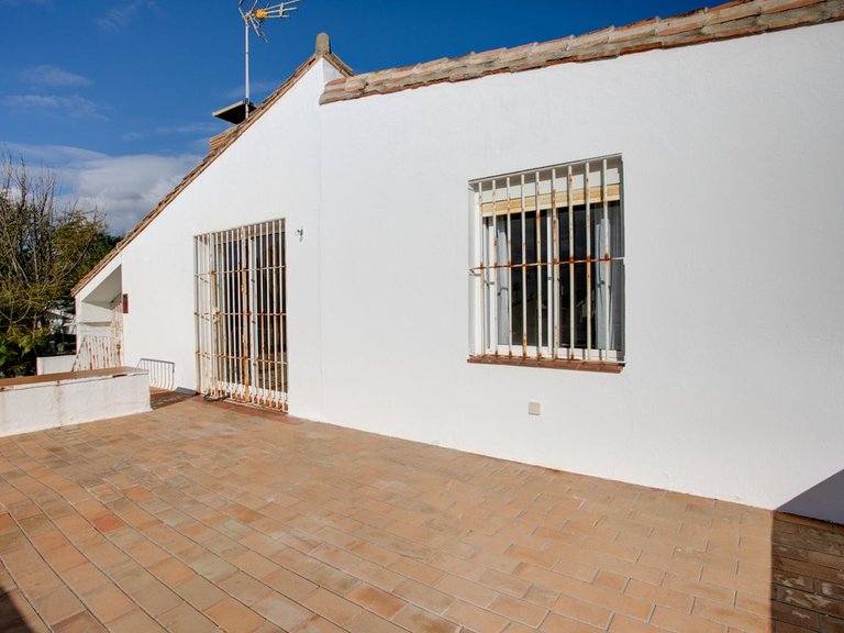 Apartment for Sale in Costa del Sol, Estepona, Malaga 3