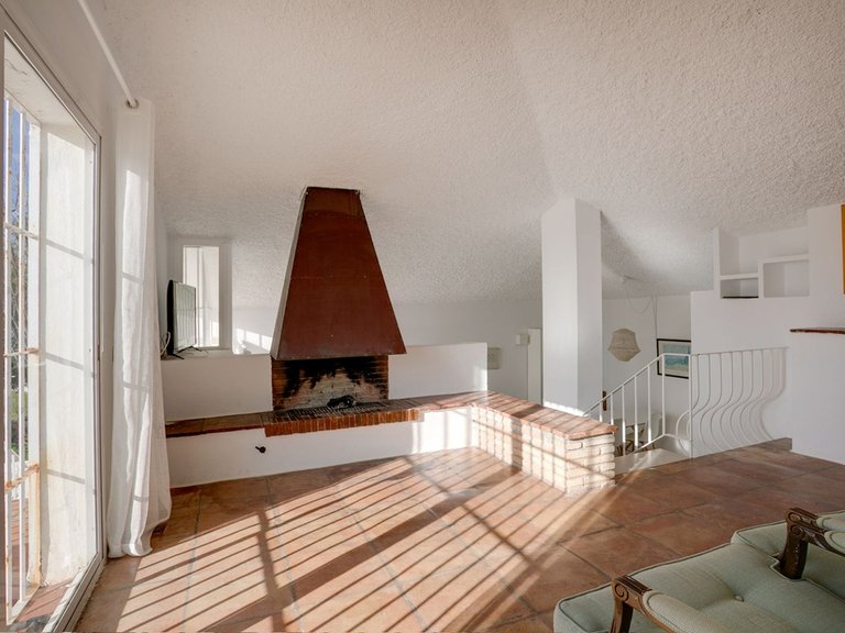 Apartment for Sale in Costa del Sol, Estepona, Malaga 7