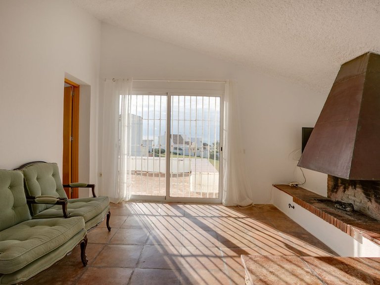 Apartment for Sale in Costa del Sol, Estepona, Malaga 9