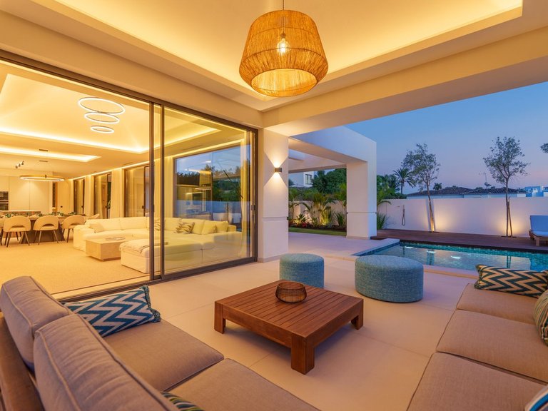 Villa for Sale in San Pedro De Alcántara, Malaga 46