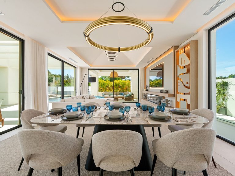 Villa for Sale in San Pedro De Alcántara, Malaga 5