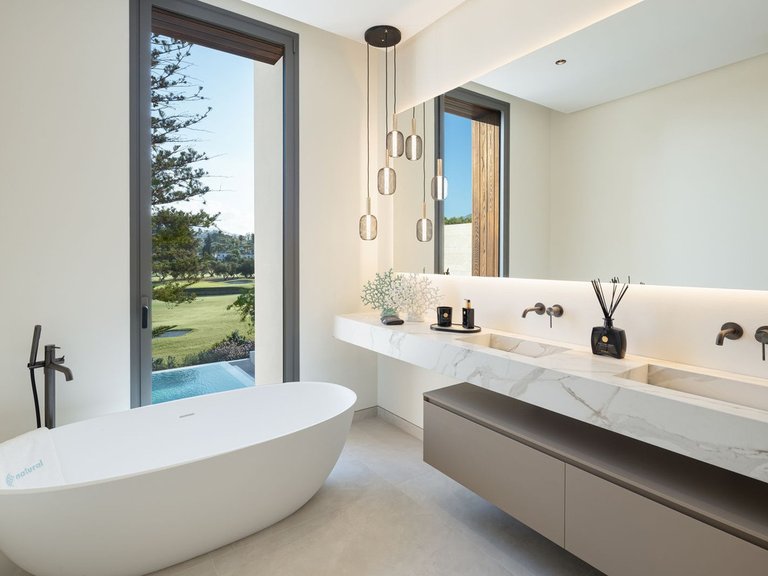 Villa for Sale in Marbella, Malaga 25
