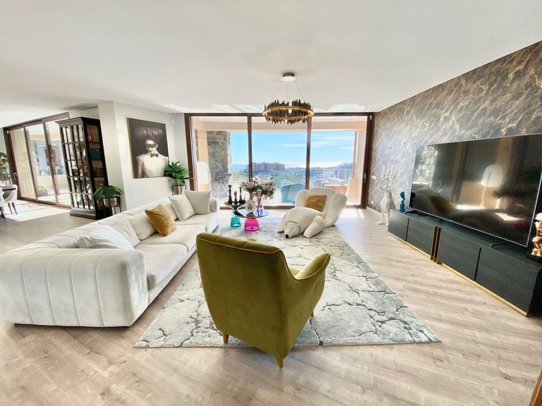 Apartment for Sale in Costa del Sol Benahavís, Malaga 1